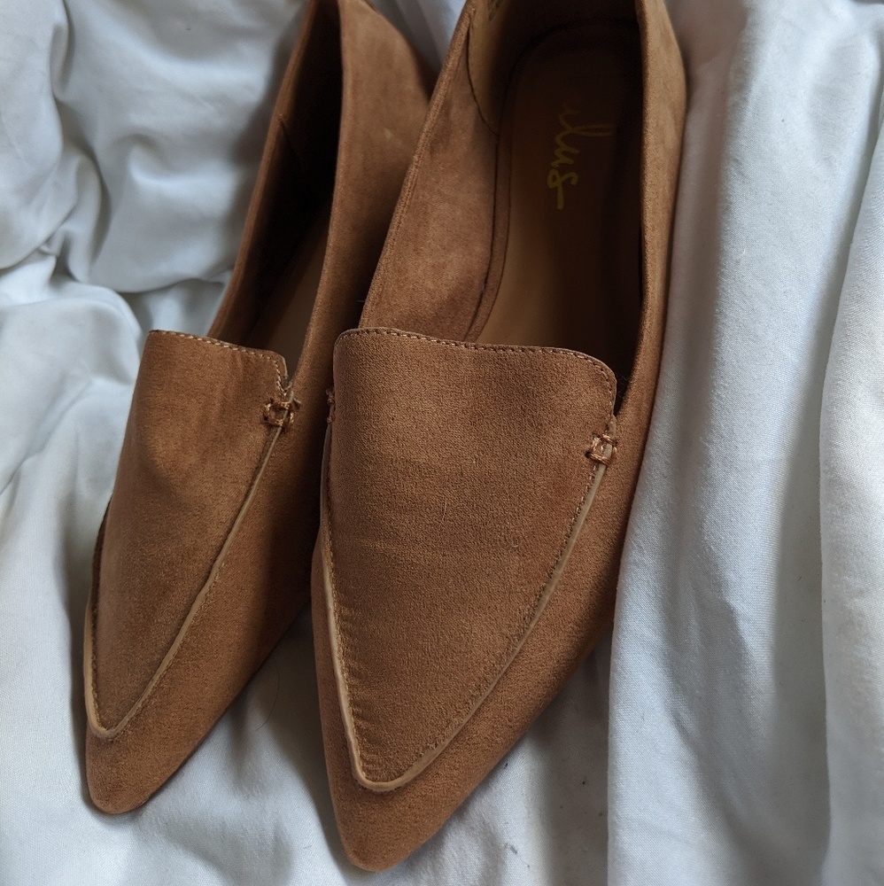 Suede pointed loafers